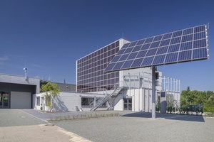  Der „Energiepark Hirschaid“ bei Nürnberg realisiert die Vision eines ressourcenschonend sanierten Gebäudes. 