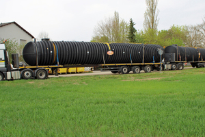  Die beiden Löschwasserbehälter mussten aufgrund der Abmessungen und des geringen Gewichtes nicht als Sondertransport transportiert werden. 