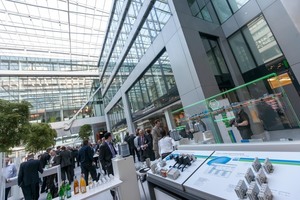  Im „The Squaire“, dem größten Bürogebäude Deutschlands, bot Wago eine ideale Plattform für den Expertenaustausch. 